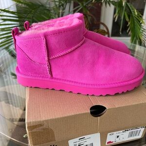 Ugg classic mini bootie